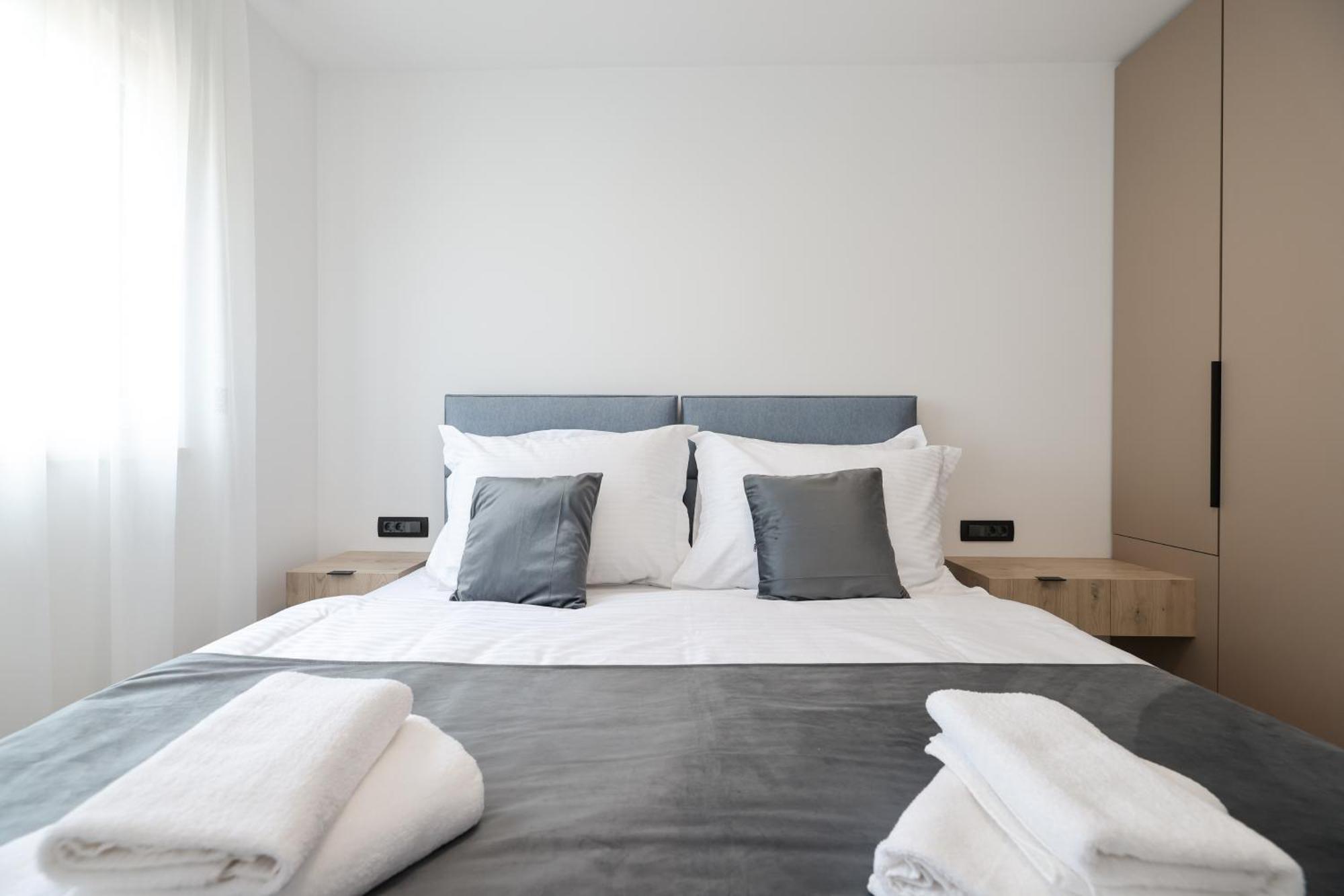 Deluxe Apartments Privlaka On The Sand Номер фото
