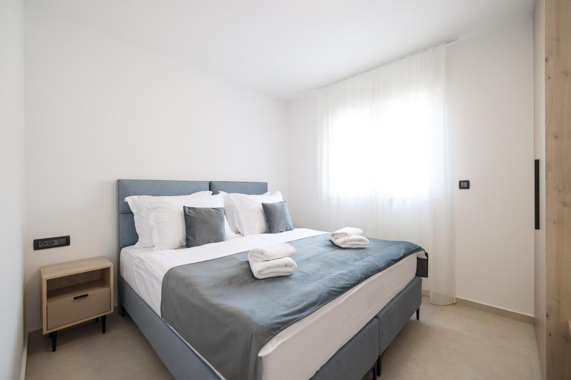 Deluxe Apartments Privlaka On The Sand Номер фото